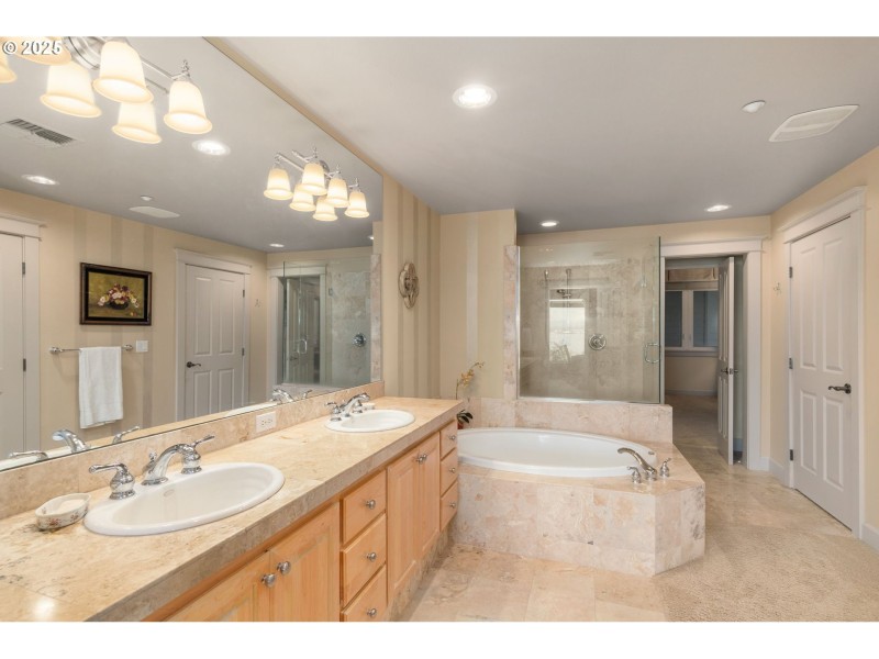 Bathroom, Attached