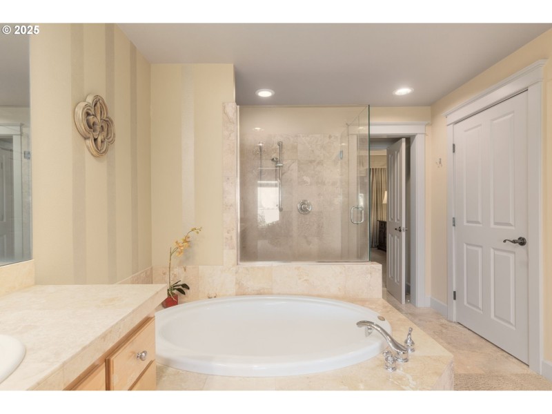 Bathroom, Attached