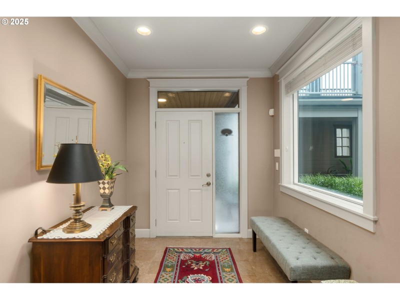 Entrance/Foyer