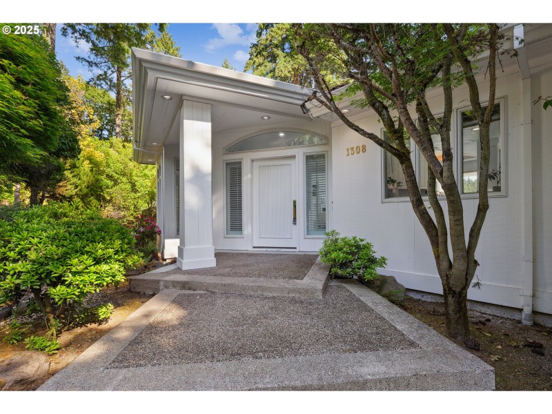 Entrance/Foyer