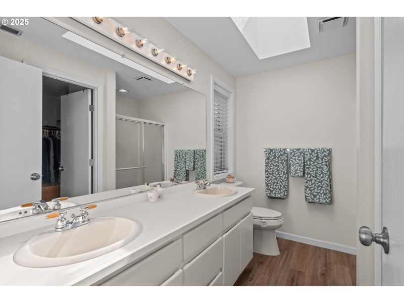 Bathroom, Attached