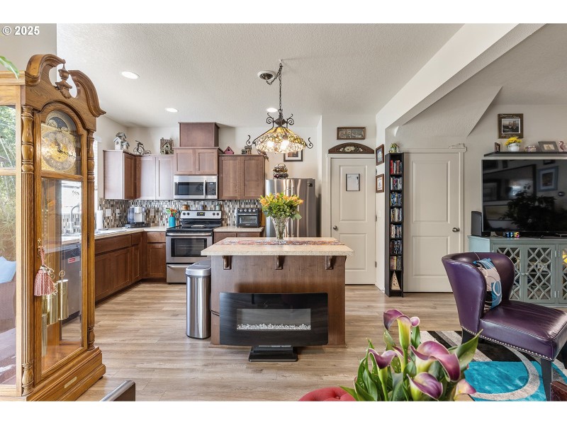 Kitchen/Living Room
