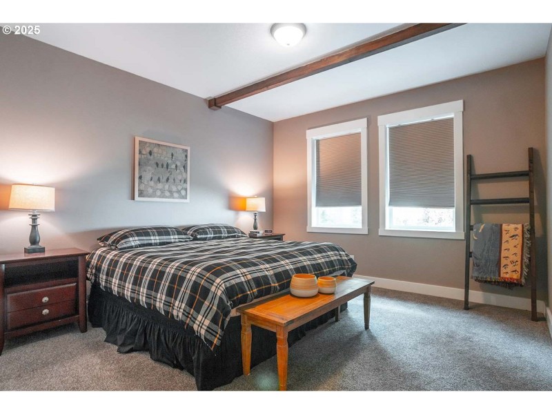 Bedroom, Primary