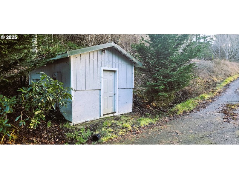 Shed