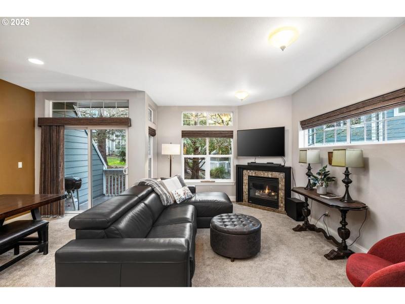 Living Room/Dining Room