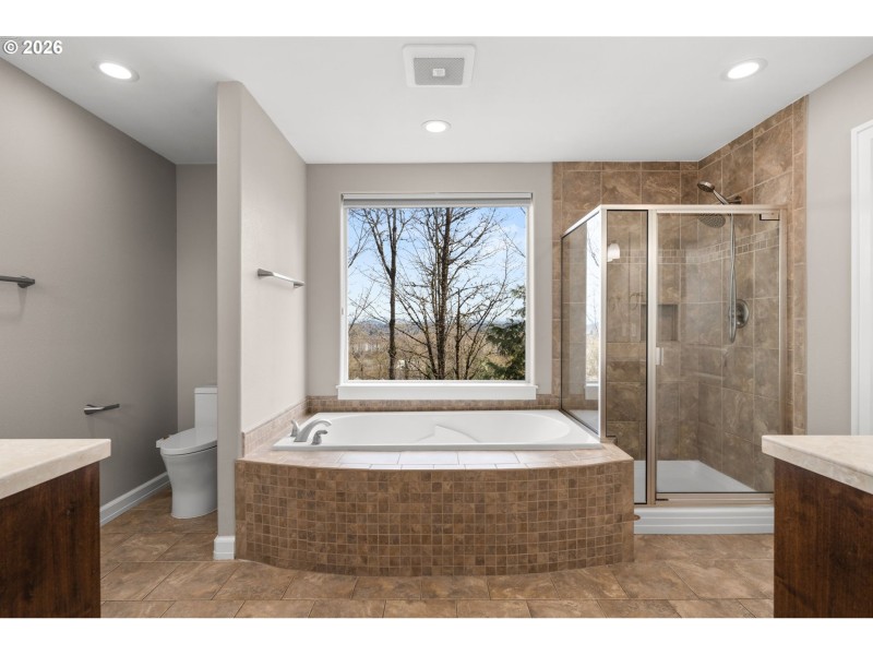 Owner's Suite Bathroom