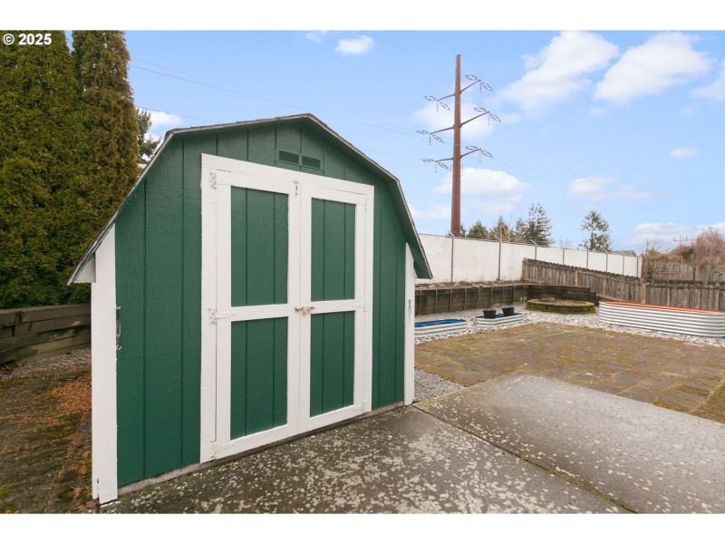 Shed