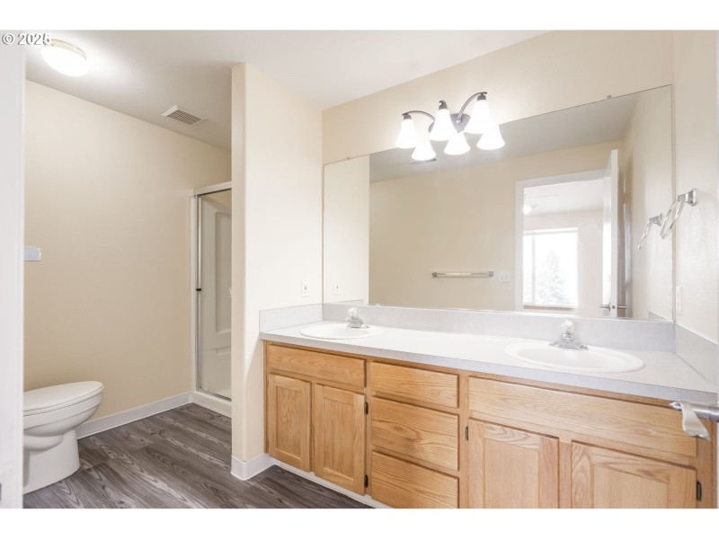Bathroom, Attached