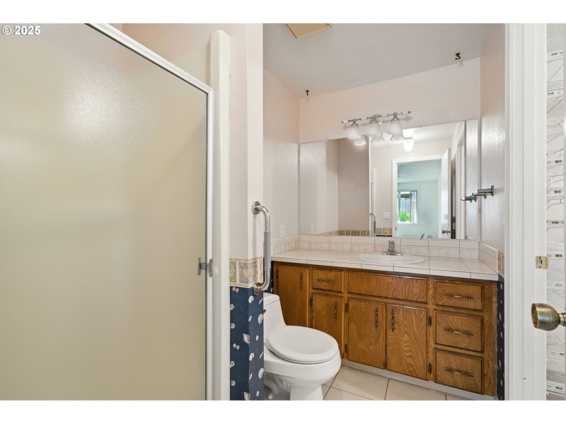 Bathroom, Attached