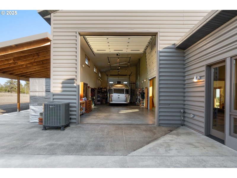 RV Garage
