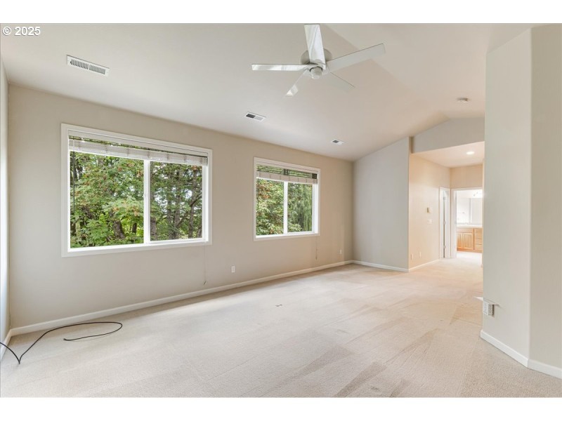 Bedroom, Primary