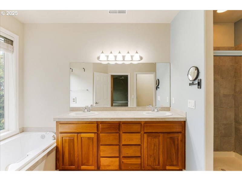 Bathroom, Attached