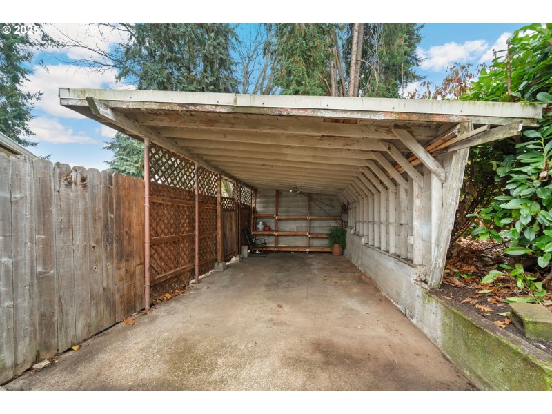 Carport