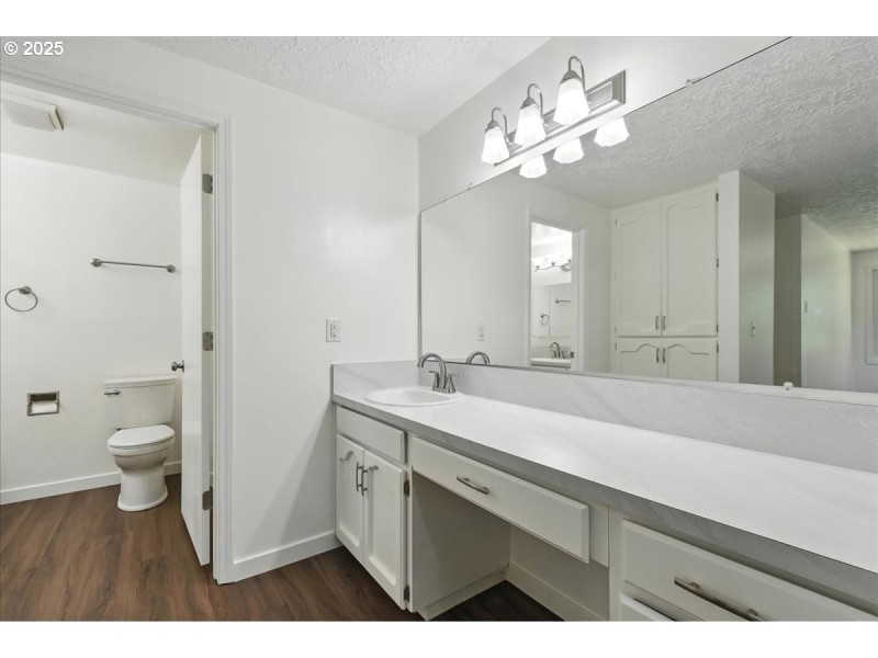 Bathroom, Attached