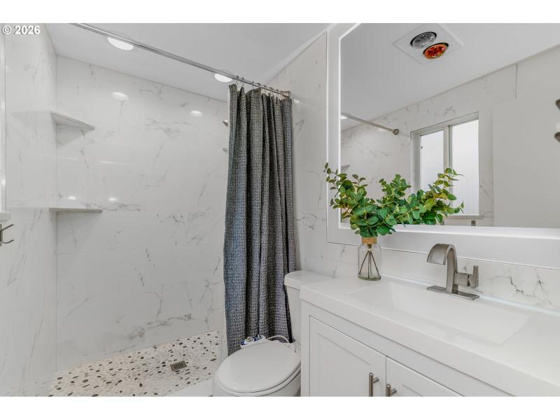 Bedroom, Owner's Suite