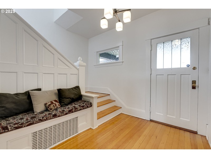 Entrance/Foyer