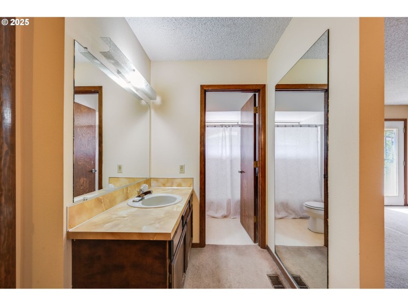 Owner's Suite Bathroom