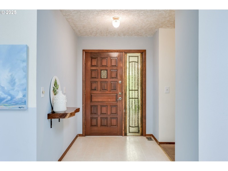 Entrance/Foyer