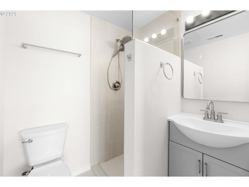 Owner's Suite Bathroom