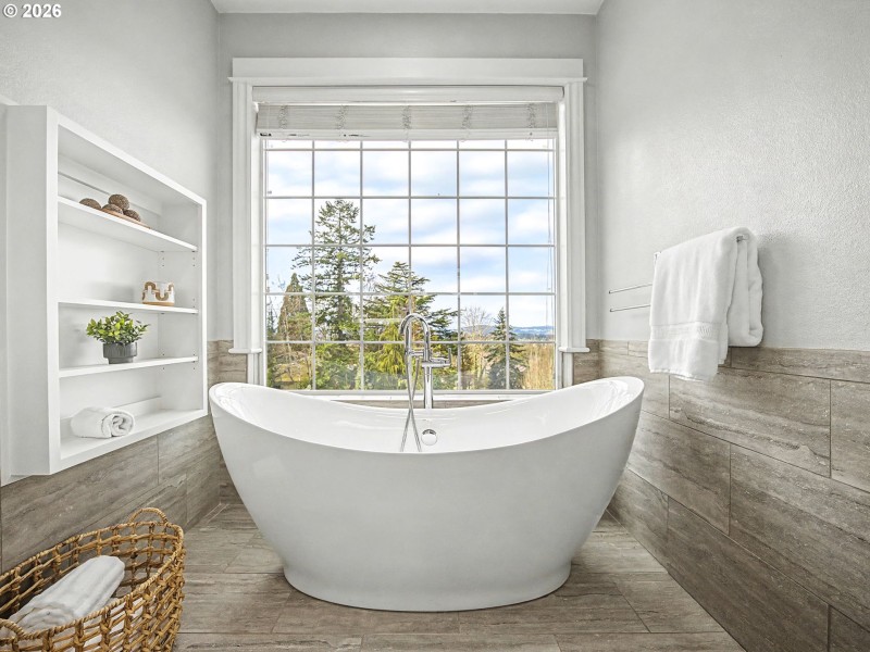 Owner's Suite Bathroom