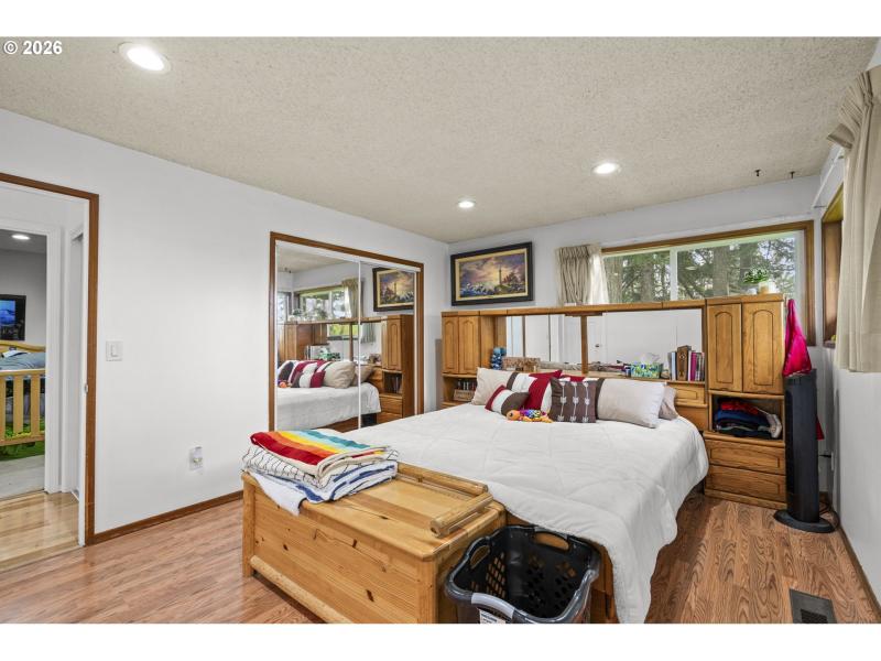 Bedroom, Owner's Suite