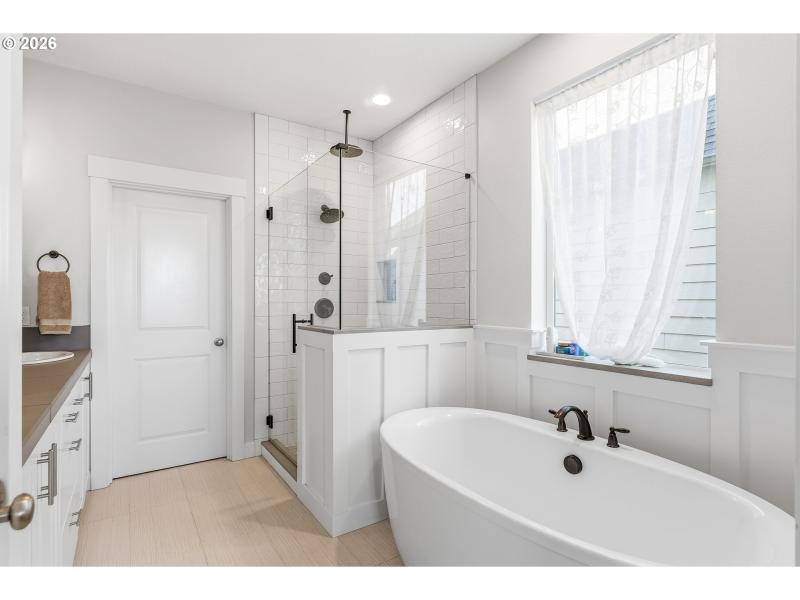 Owner's Suite Bathroom