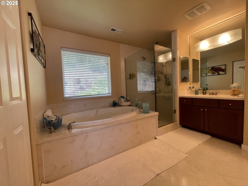 Bathroom, Attached