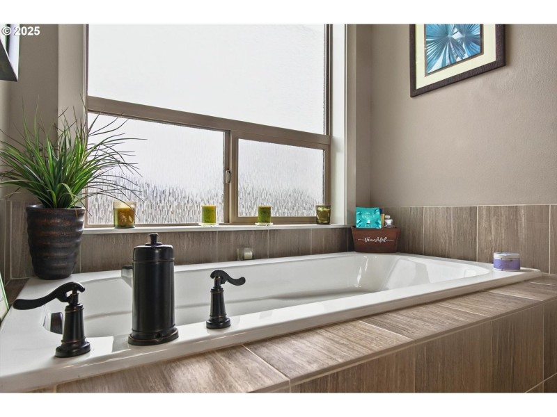 Bathroom, Attached