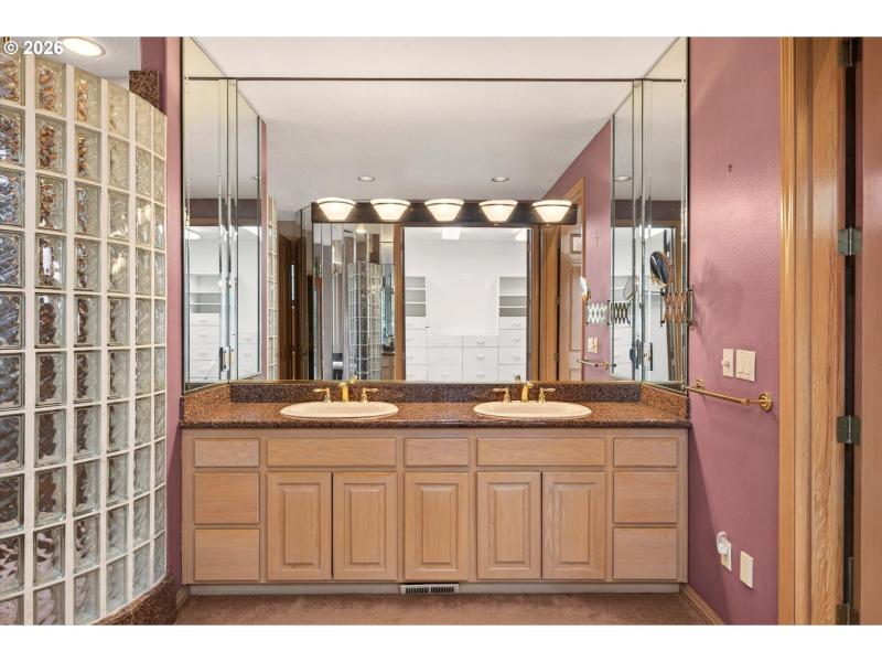 Owner's Suite Bedroom