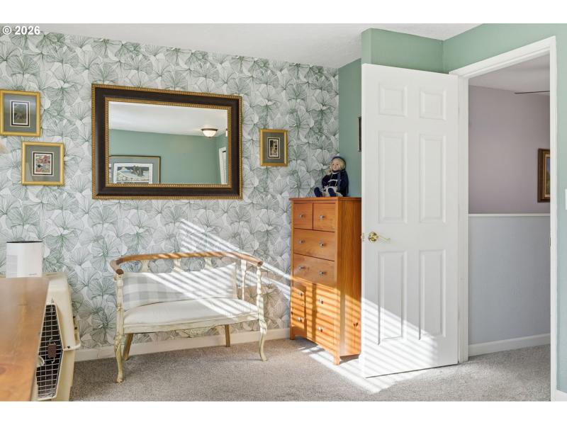 Bedroom, Primary