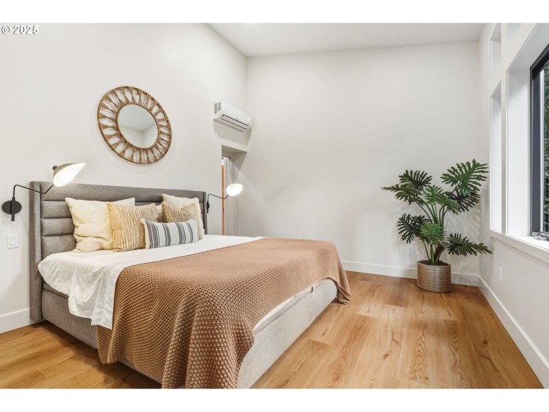 Bedroom, Owner's Suite