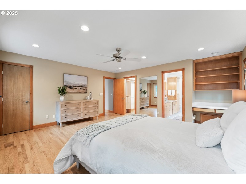 Bedroom, Owner's Suite