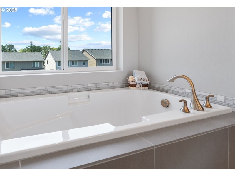 Owner's Suite Bathroom