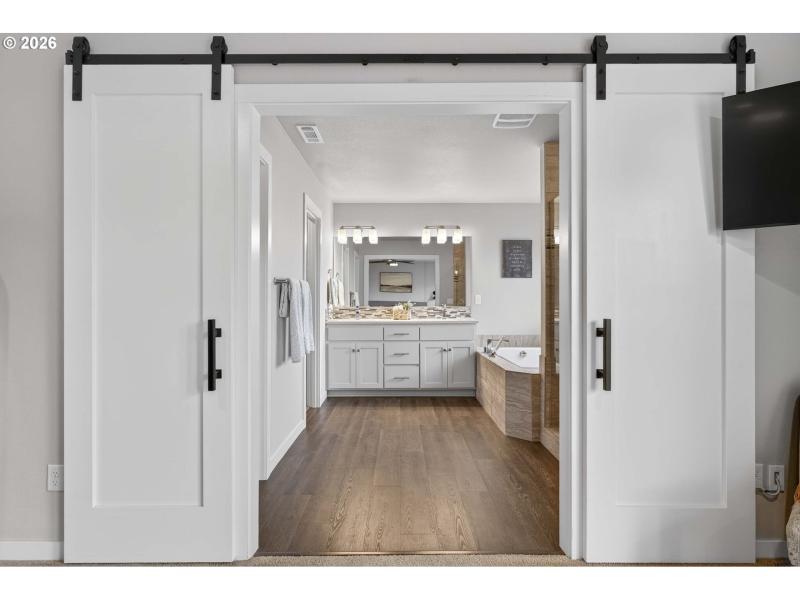 Owner's Suite Bathroom