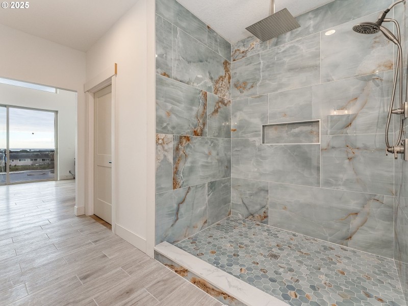 Owner's Suite Bathroom