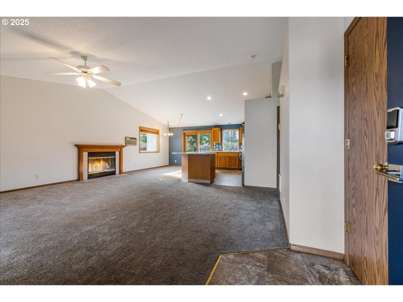 Living Room/Dining Room