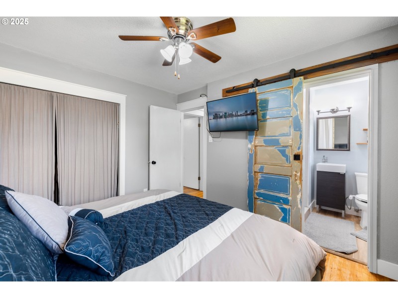 Bedroom, Owner's Suite