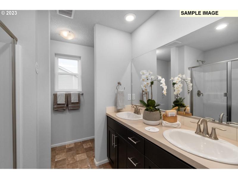 Owner's Suite Bathroom