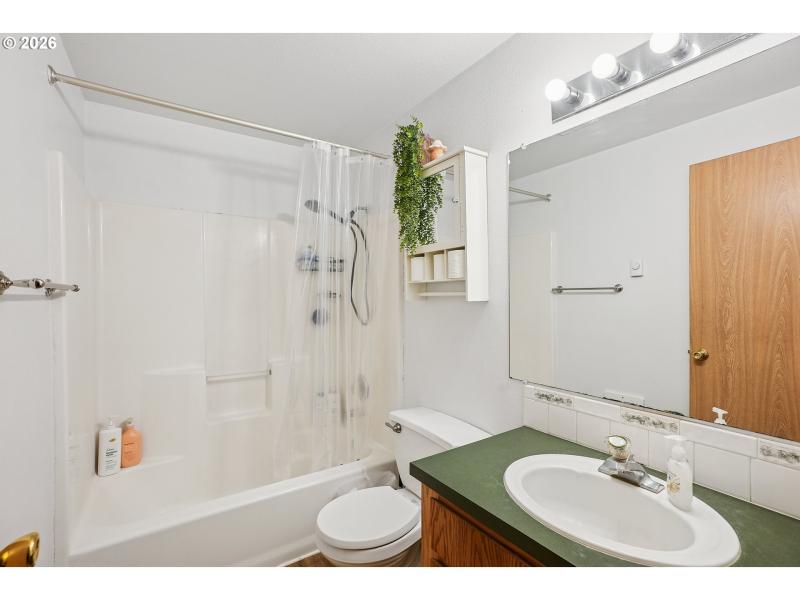 Owner's Suite Bathroom