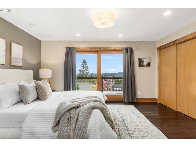 Bedroom, Owner's Suite