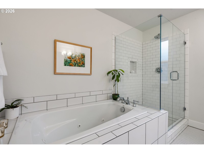 Owner's Suite Bathroom