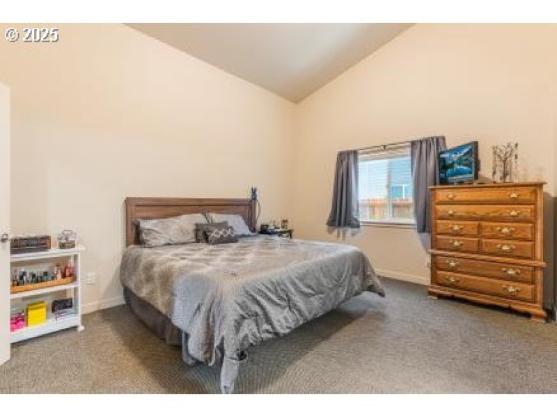Bedroom, Owner's Suite