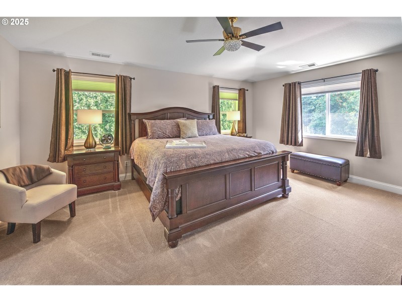 Bedroom, Primary