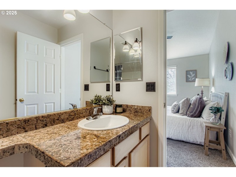 Bathroom, Attached