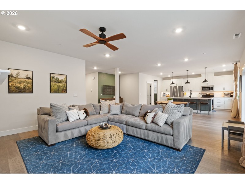 Living Room/Dining Room