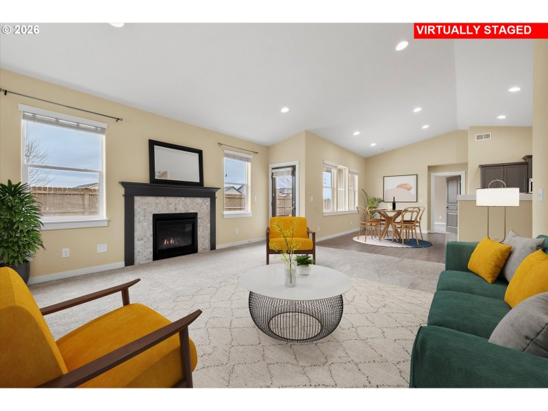 Living Room/Dining Room