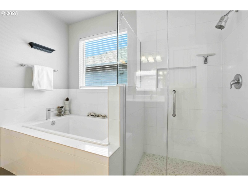Bathroom, Attached