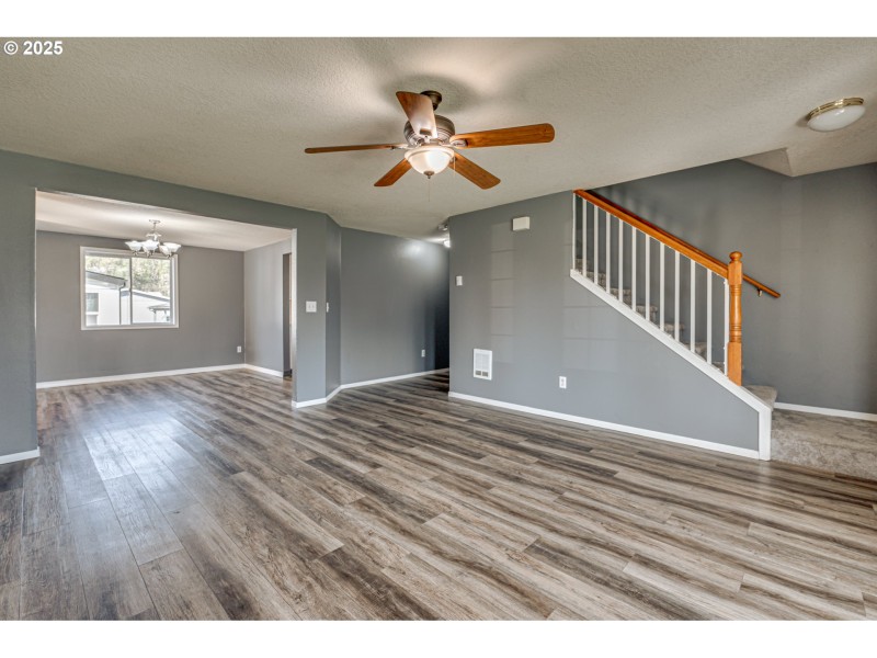 Living Room/Dining Room