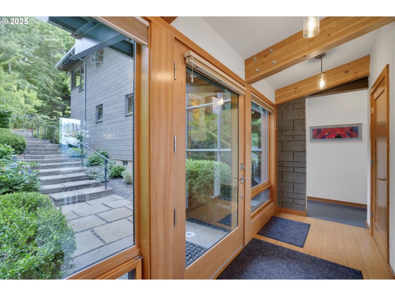 Entrance/Foyer