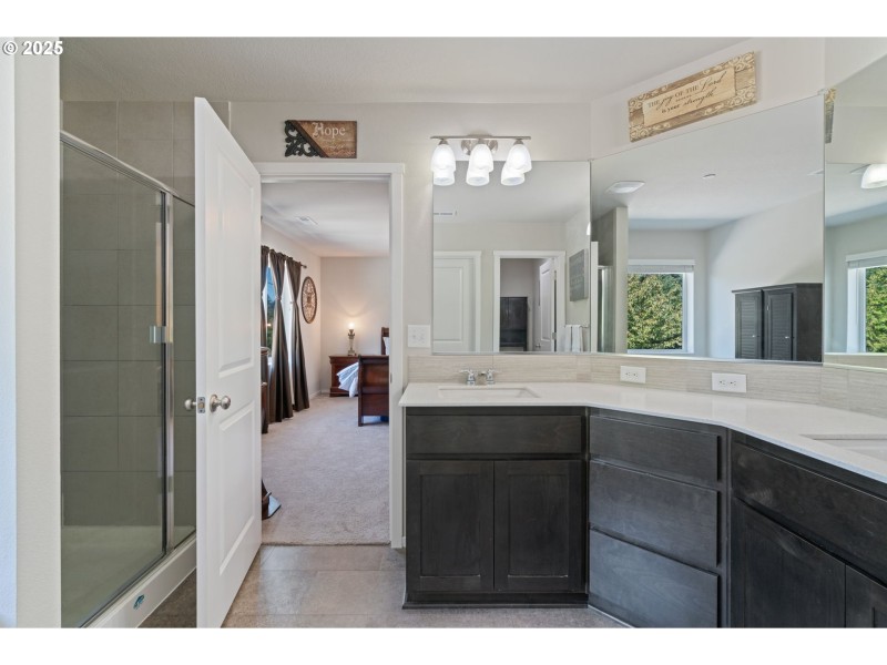 Bathroom, Attached